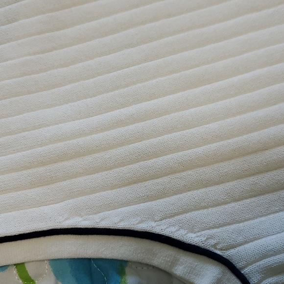 Top - Picture 5 of 6